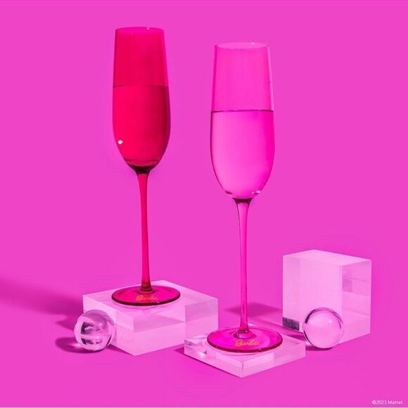 New BARBIE GLASSWARE CHAMPAGNE FLUTES - Picture 3 of 10